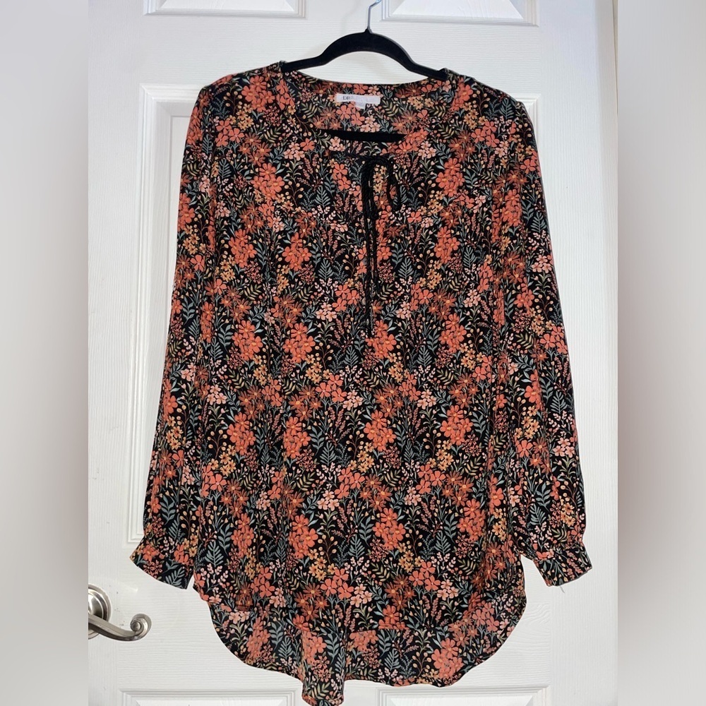 DR2 Elegant Floral Women's Blouse - Black and Orange Medium